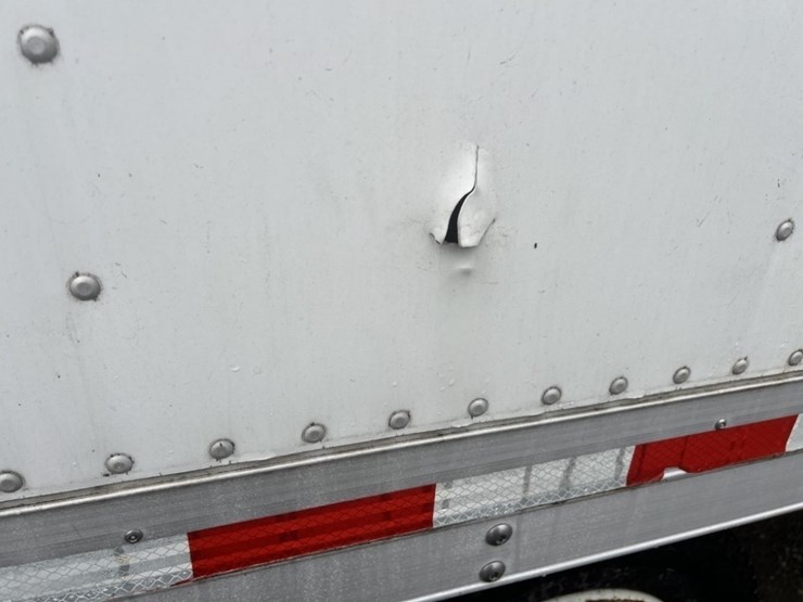 2020-hino-195-image-18