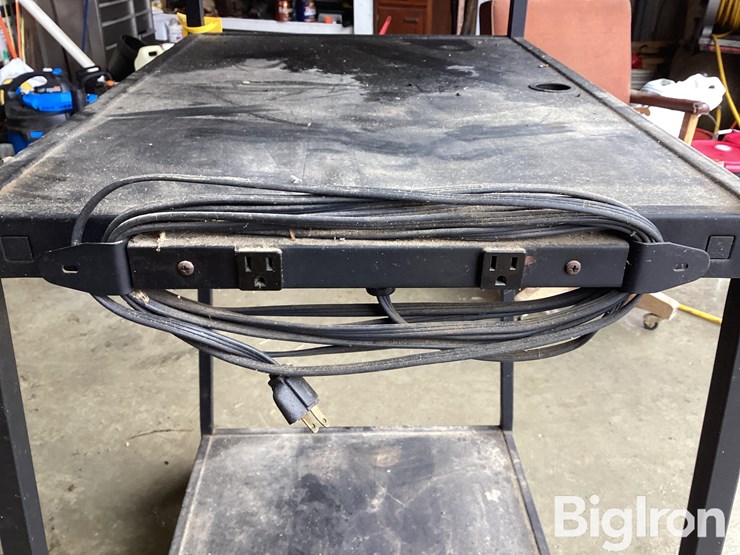 metal-shelf-on-wheels-image-12