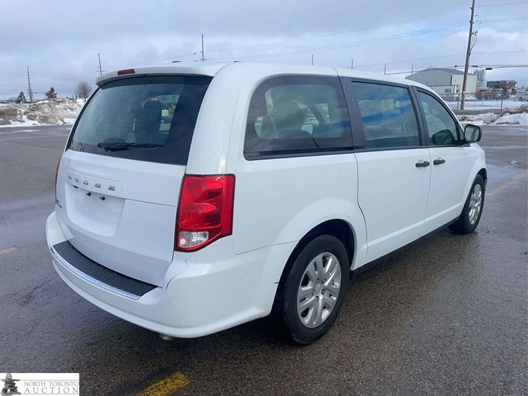 2020-dodge-grand-caravan-se-image-5
