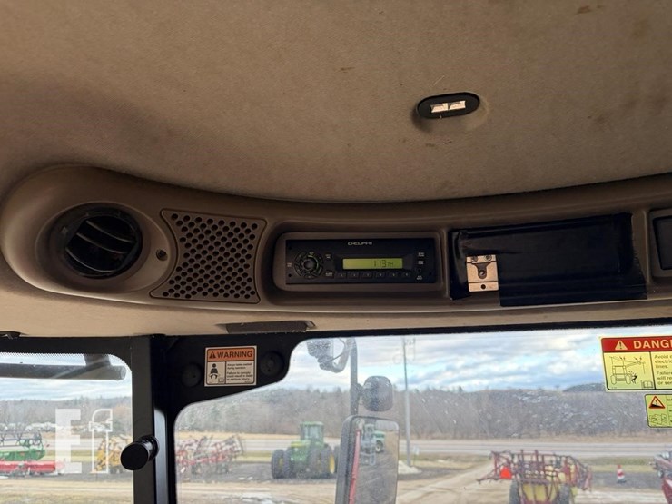 2012-case-ih-7120-image-23