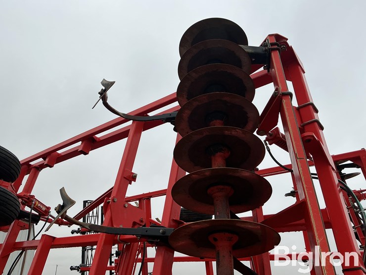 2013-kuhn-krause-6200-27-image-15