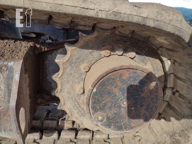 2013-deere-35d-image-27