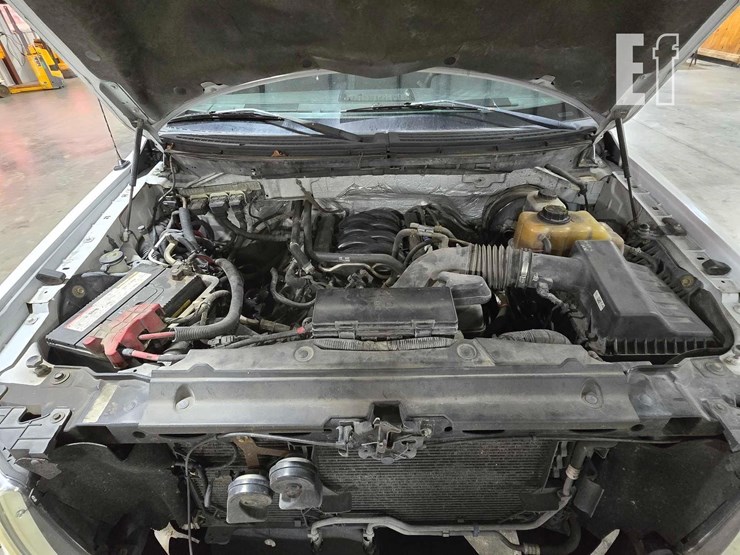 2013-ford-f150-xlt-image-32