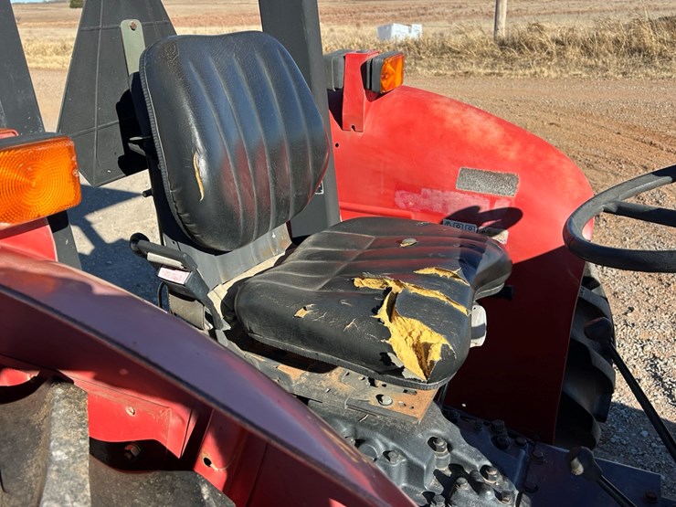 massey-ferguson-231s-image-11