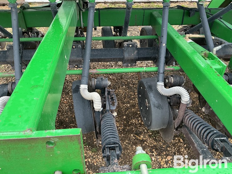 1999-john-deere-1560-image-13