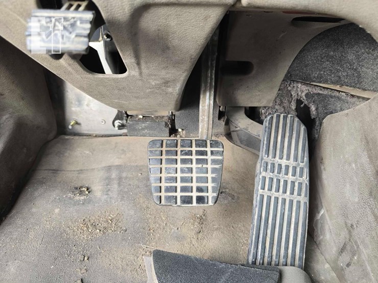 2018-freightliner-cascadia-113-image-14