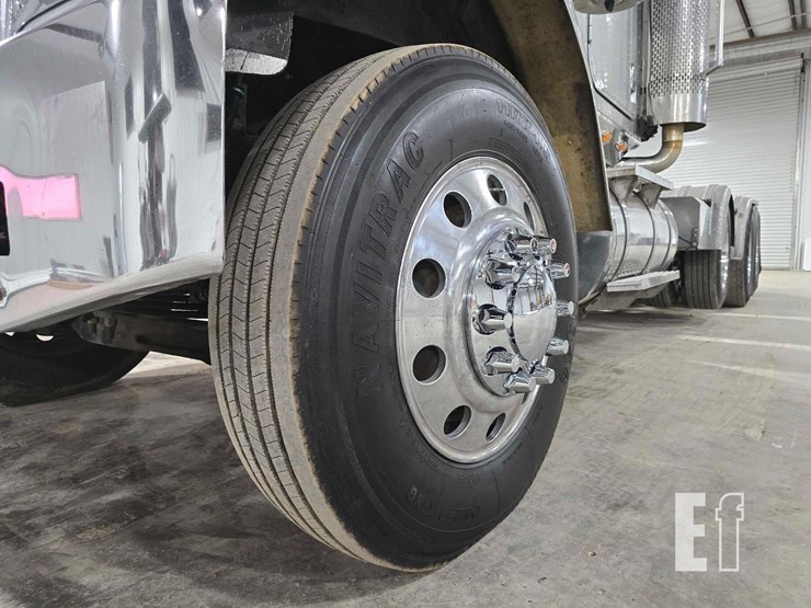 2004-international-paystar-5900-image-10