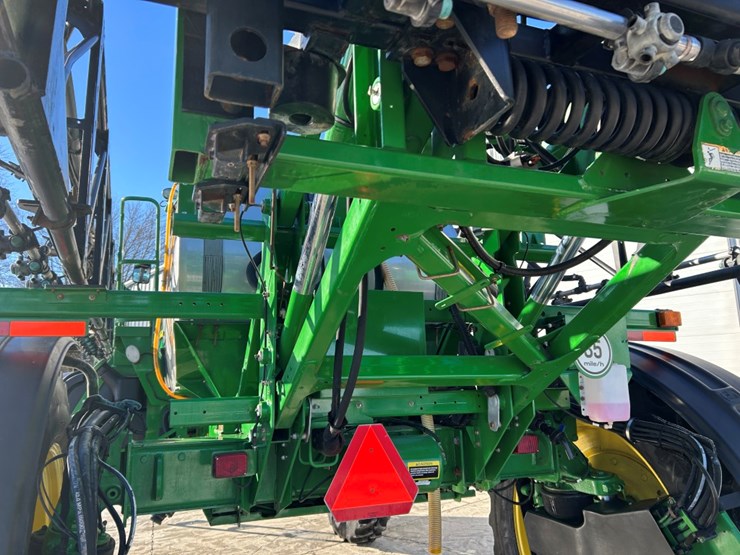 2013-john-deere-4940-image-40