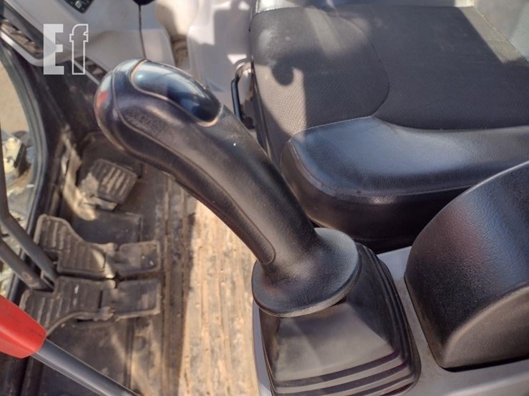 kubota-kx040-4-image-12