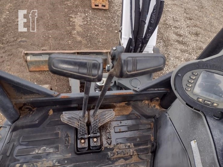 bobcat-e32i-image-10