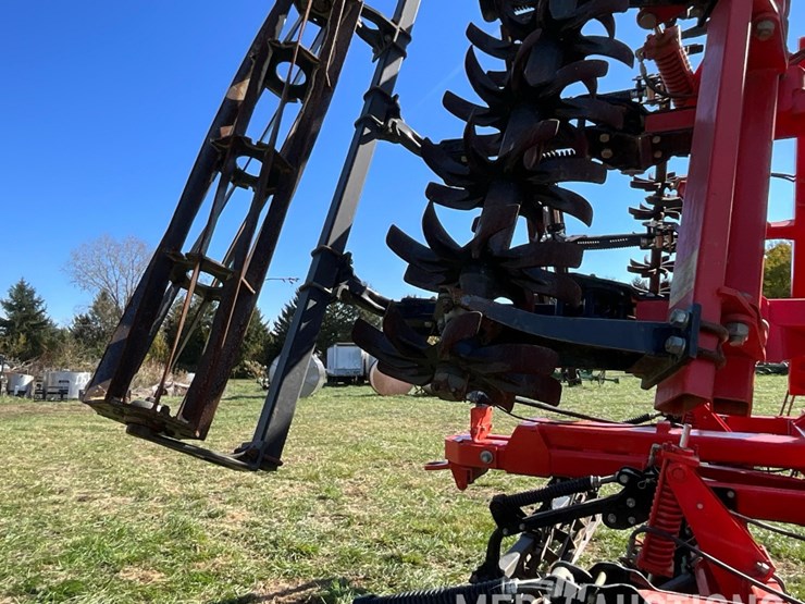 2016-kuhn-krause-8005-excelerator-verticle-tillage-tool-image-43