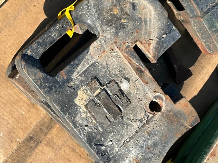 (3)-ih-suitcase-weights-image-9