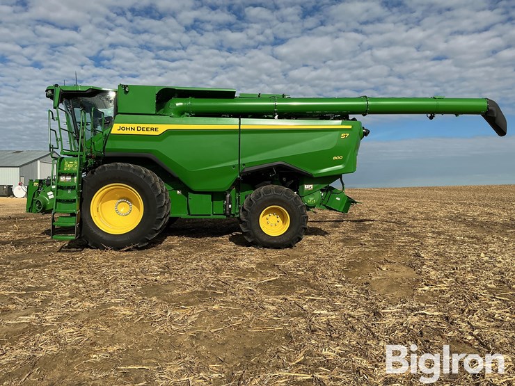 2025-john-deere-s7-800-image-8