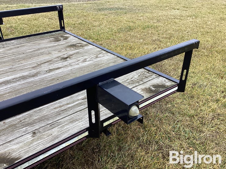 2017-heartland-12'-s/a-utility-tip-trailer-image-17