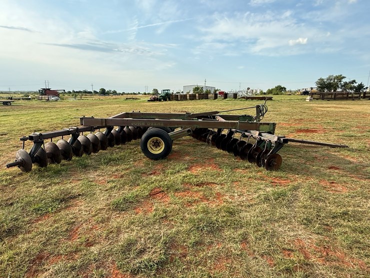 john-deere-355-image-9