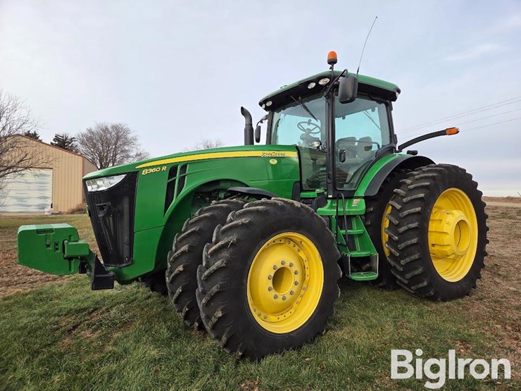 2013-john-deere-8360r-image-1
