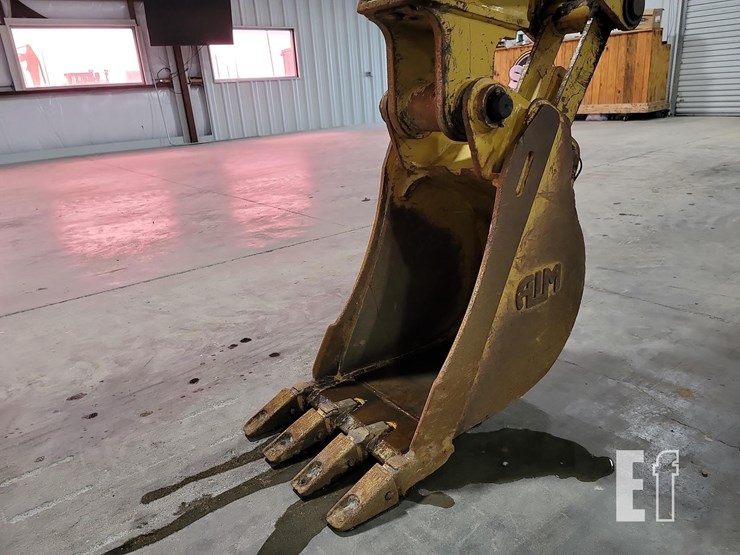 2015-caterpillar-420f-it-image-14