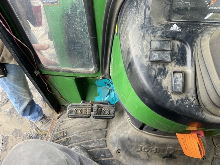 john-deere-3720-image-22