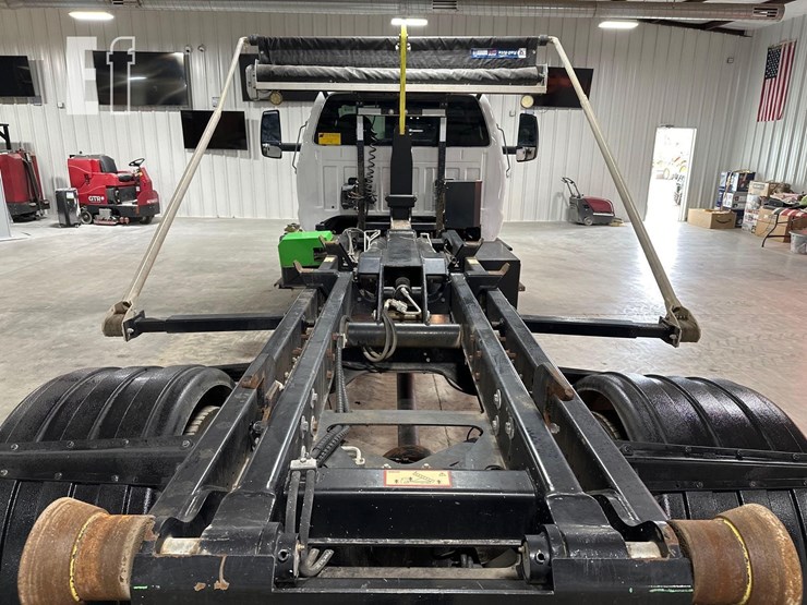 2023-ford-f650-sd-image-11