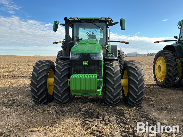 2024-john-deere-8r-310-image-2