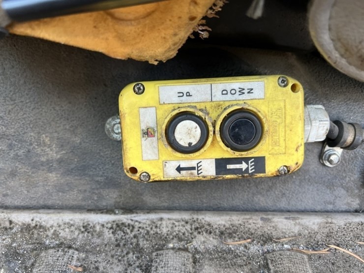 2008-ford-f550-image-22