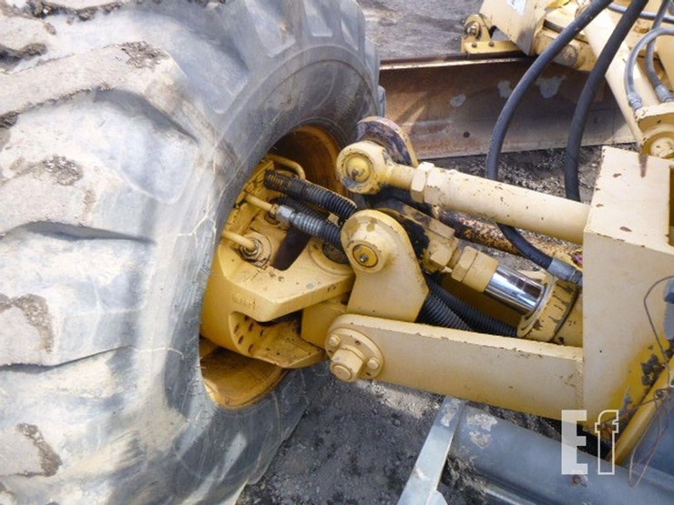 2004-volvo-g86-image-19