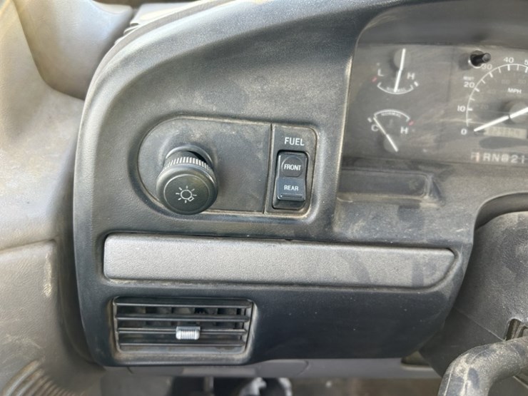 1995-ford-f150-image-26