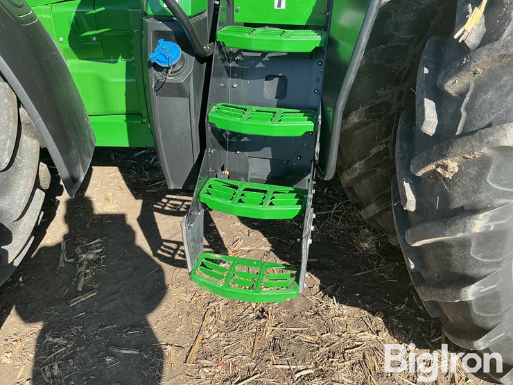 2024-john-deere-8r-370-image-9