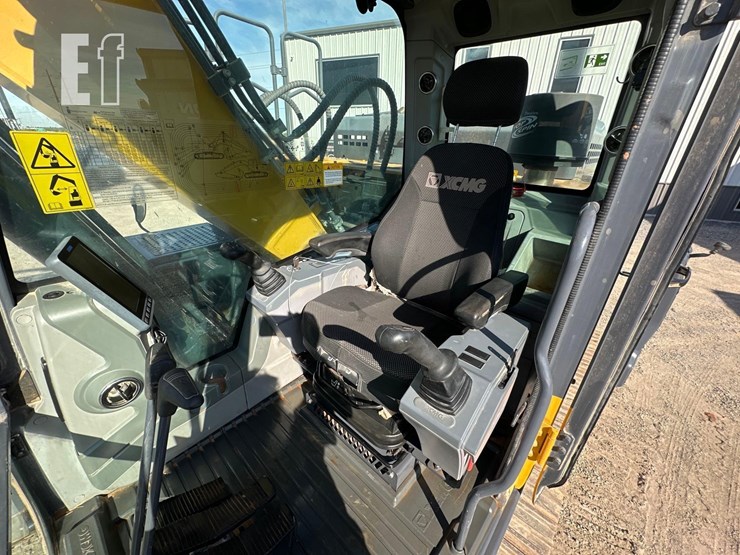 2022-xcmg-xe210u-image-12