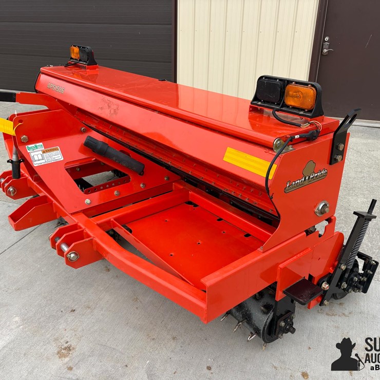 2022 LAND PRIDE APS1586