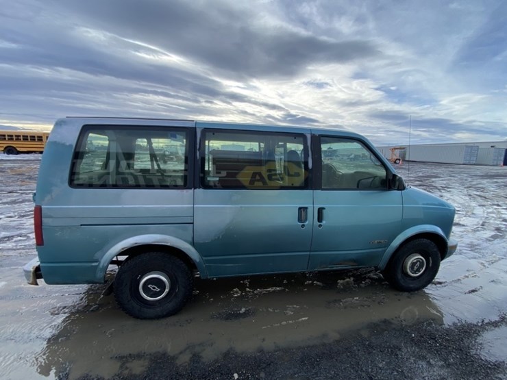 1996-chevrolet-astro-image-6