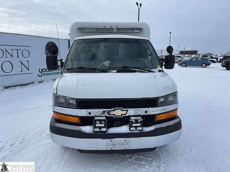 2016-chevrolet-express-g3500-image-5