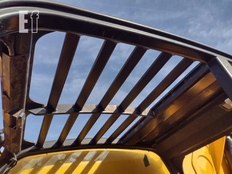 2017-jcb-510-42-image-14