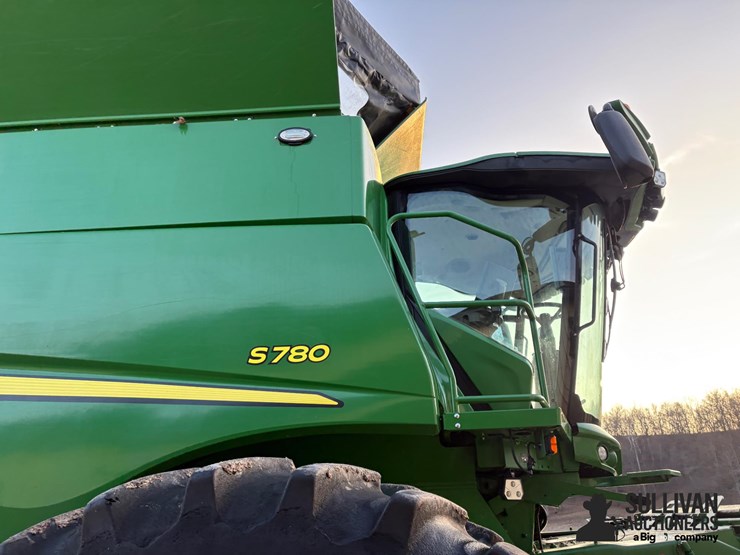 2018-john-deere-s780-image-14