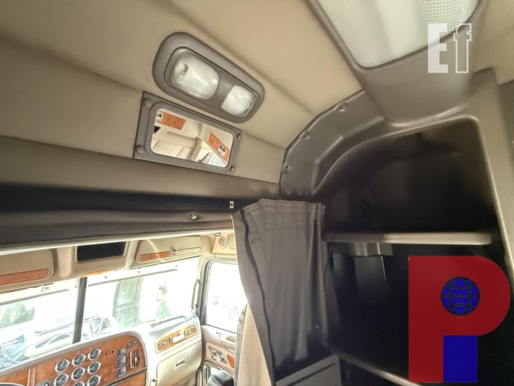 2006-peterbilt-379-image-22