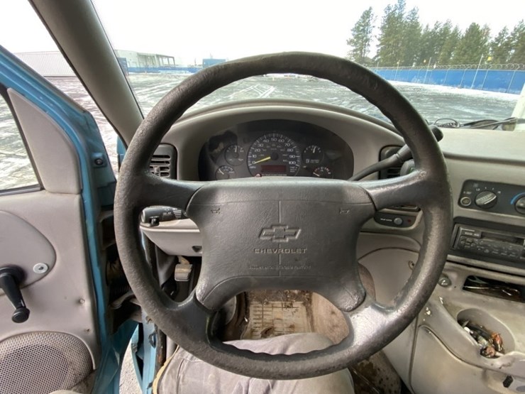 1996-chevrolet-astro-image-22