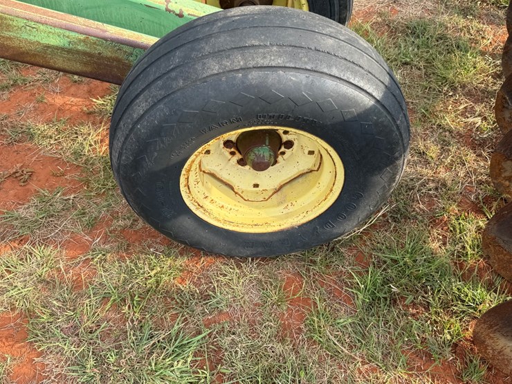 john-deere-355-image-6