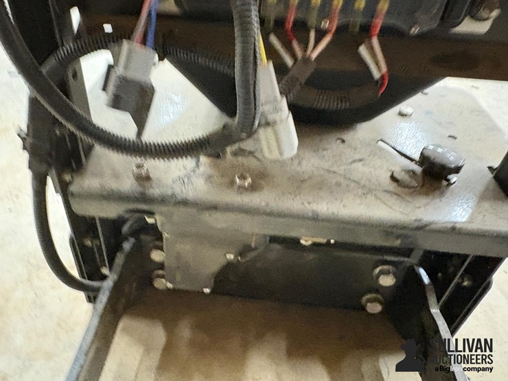 john-deere-gator-image-12