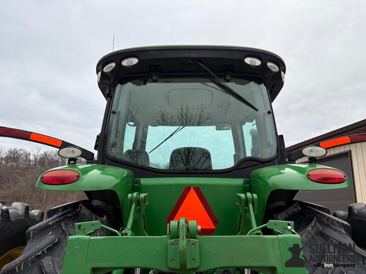 2011-john-deere-8260r-image-13