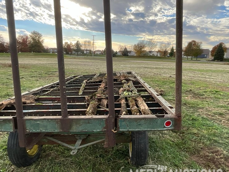 hay-rack-on-john-deere-running-gear-image-32