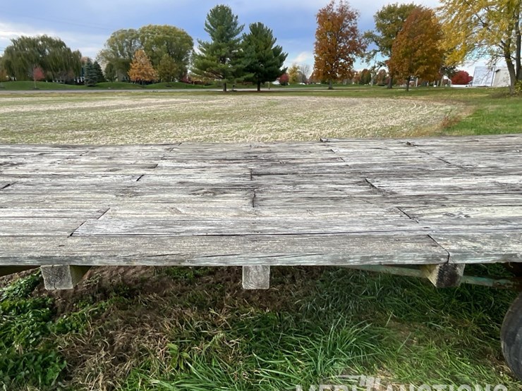 hay-rack-on-running-gear-image-17