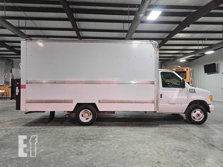 2006-ford-e350-sd-image-6