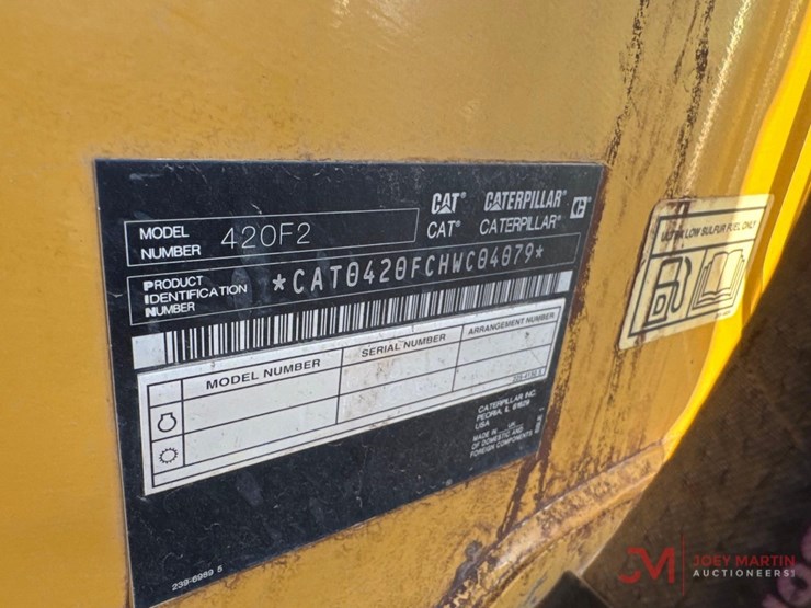 2019-caterpillar-420f2-image-19