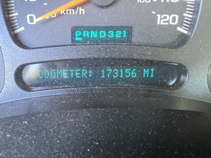 2004-chevrolet-silverado-3500-image-28