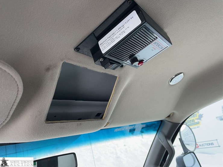 2016-chevrolet-express-g3500-image-24