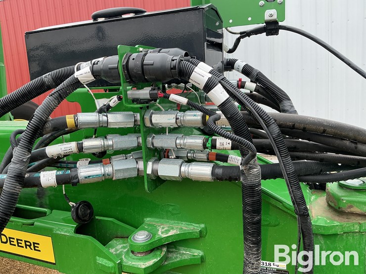 2025-john-deere-1775nt-image-9