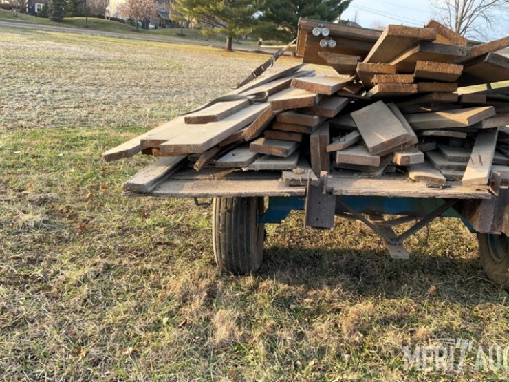 16ft.-hay-rack-on-running-gear-image-22