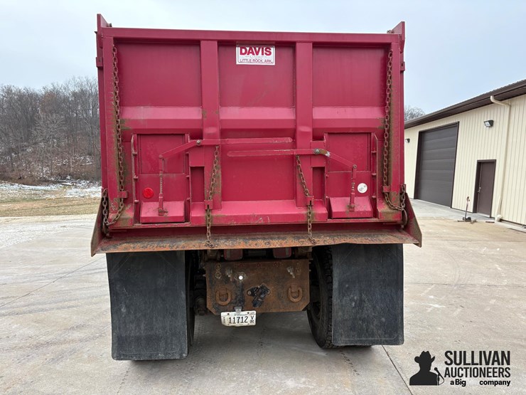 2001-sterling-lt7501-image-6