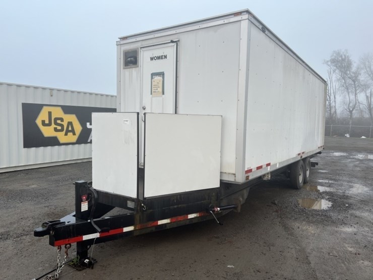 2006-acsi-tt24-102a-t/a-restroom-trailer-image-1