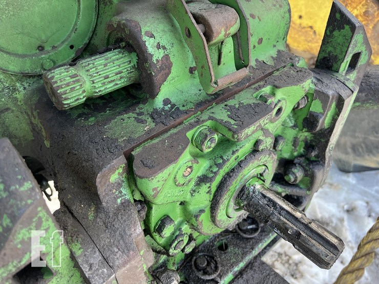 john-deere-3020-image-10